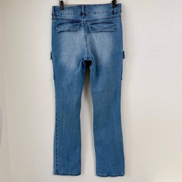 Madden NYC Cargo Jeans with Front Seam Detail - Y2K Style Women’s Size 8 EUC - Picture 3 of 13